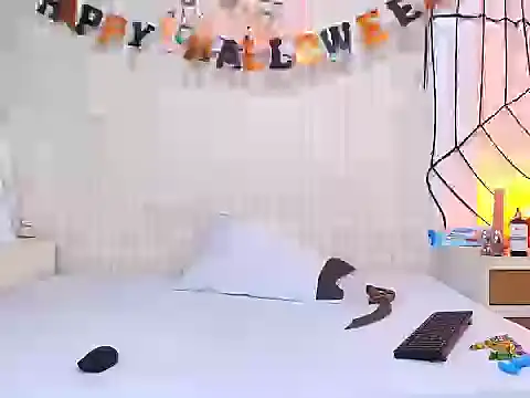 LuigiMarchetti online show from 10.31.25