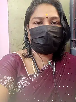 Snapshot of Tamil_Azhaghi25 chatting on 07.05.26 Tamil Azhaghi25 online show from 07.05.26
