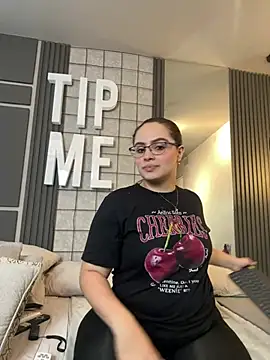 Tayler Kim online show from 03.14.26