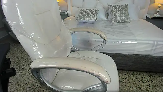 Snapshot of Miss_Francheska chatting on 02.02.26 Miss Francheska online show from 02.02.26