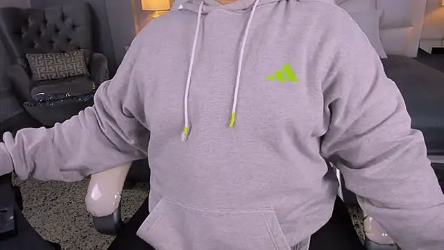 Snapshot of Miss_Francheska chatting on 02.05.26 Miss Francheska online show from 02.05.26