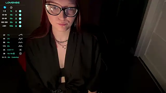 FoxyJulle online show from 09.08.25