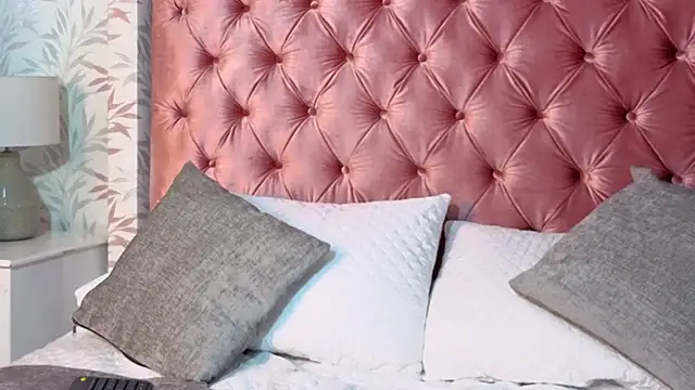 cherry canndy  online show from 11.04.25