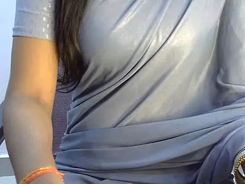 Hott Noor online show from 10.19.25