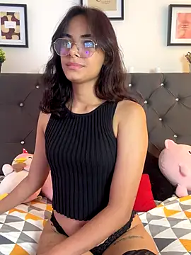 Im Lyan online show from 10.16.25