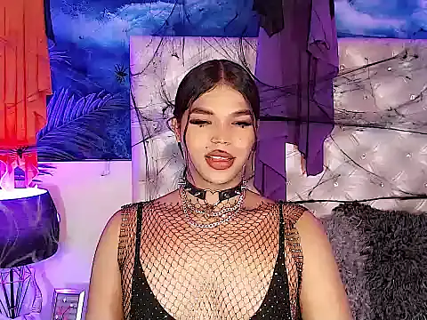 Valeria Swett  online show from 11.01.25