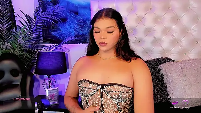 Valeria Swett  online show from 05.15.26