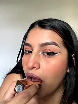  Chloe Smith online show from 09.25.25