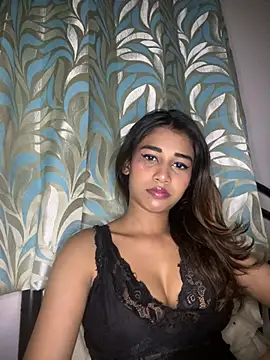 STRIP GLOW online show from 01.10.26