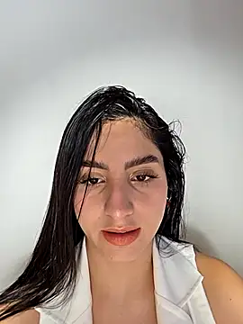 Alicia vellami online show from 11.04.25