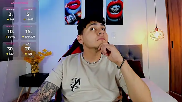 Snapshot of Nicolas_James_Sc chatting on 10.03.25 Nicolas James Sc online show from 10.03.25