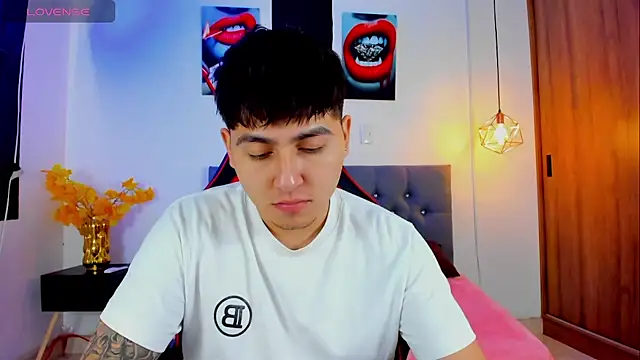 Nicolas James Sc online show from 11.24.25