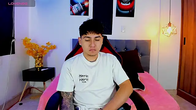 Nicolas James Sc online show from 11.25.25