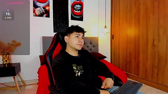 Nicolas James Sc online show from 12.20.25