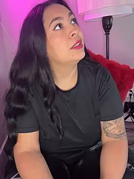 latina curvy22 online show from 02.20.26