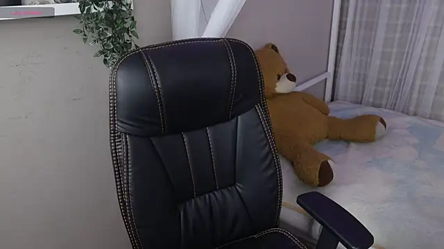 Mystic blue online show from 11.19.25