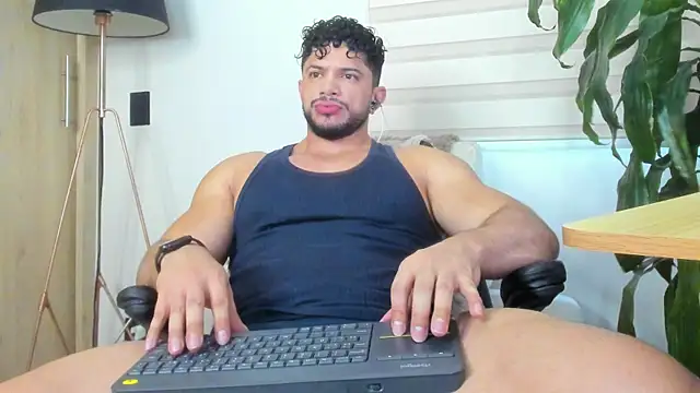 Snapshot of Erick_Thompsonx chatting on 07.10.26 Erick Thompsonx online show from 07.10.26