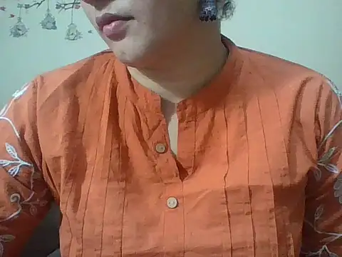 Snapshot of rekha_09 chatting on 09.26.25 rekha 09 online show from 09.26.25
