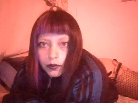 Snapshot of VoidKitten chatting on 11.29.25 VoidKitten online show from 11.29.25