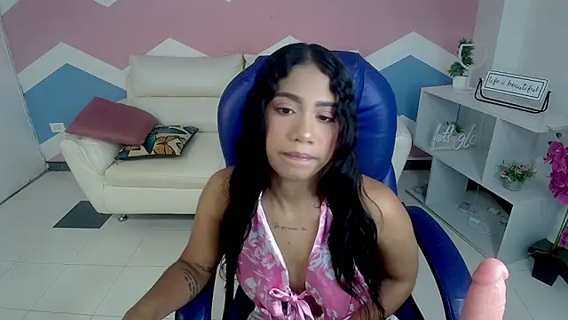 tiny luxe online show from 09.08.25