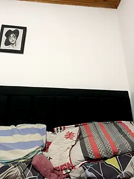 coupledesire18 online show from 10.16.25