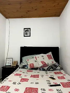 coupledesire18 online show from 10.30.25