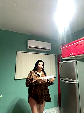 MyHoneyFrida online show from 09.23.25