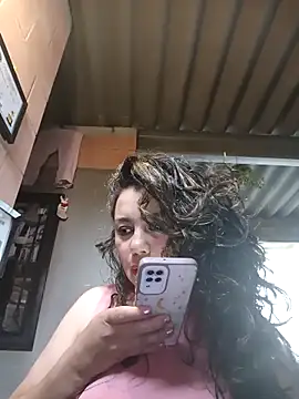 sexy-latina1 online show from 10.28.25