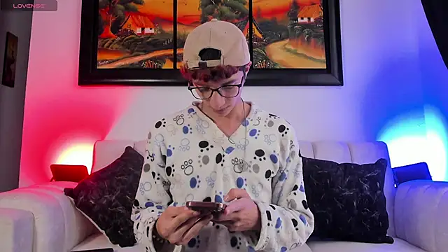 mhatias  online show from 04.18.26