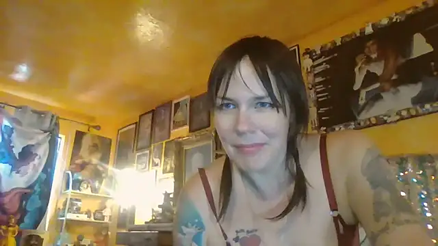 pinkmoonboots online show from 09.14.25
