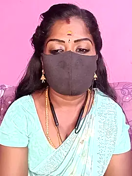 Snapshot of tamilammukuttyy chatting on 04.23.26 tamilammukuttyy online show from 04.23.26