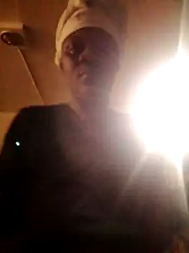 CrunchyxxSexy online show from 10.21.25