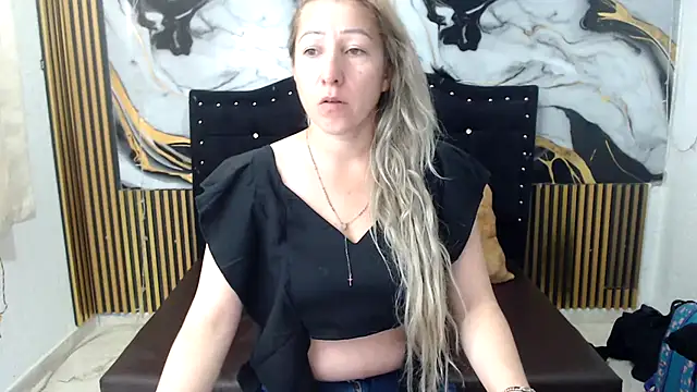 swetchrystal online show from 10.08.25