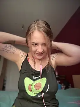 Snapshot of -Meowy- chatting on 10.06.25 -Meowy- online show from 10.06.25