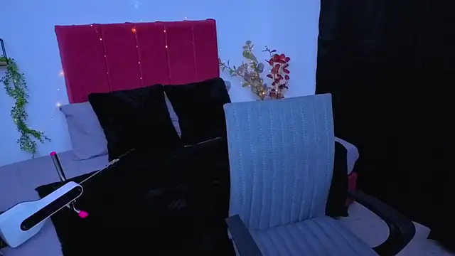 VioletaMedusa online show from 10.02.25