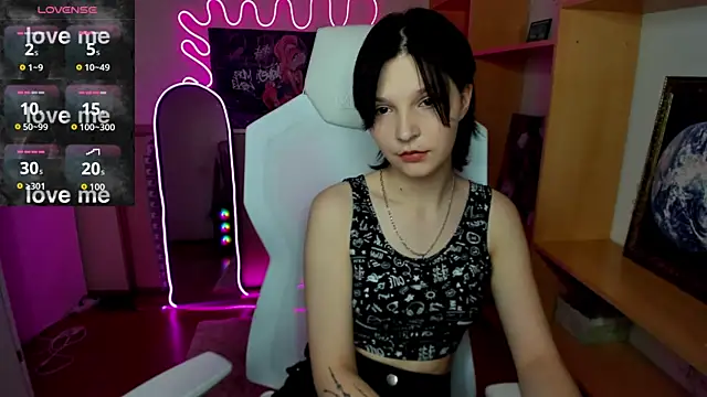 AudreyyKim online show from 10.26.25