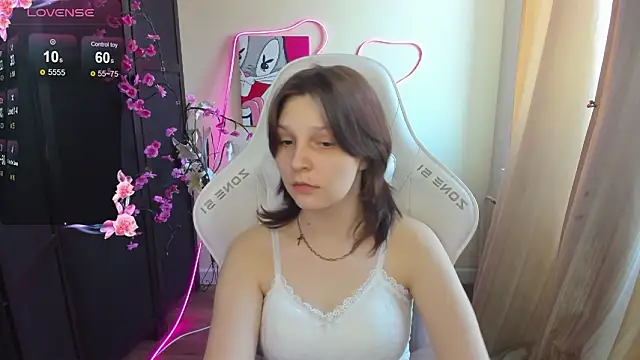 Snapshot of AudreyyKim chatting on 03.25.26 AudreyyKim online show from 03.25.26