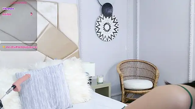 Catalina-Malave online show from 09.23.25