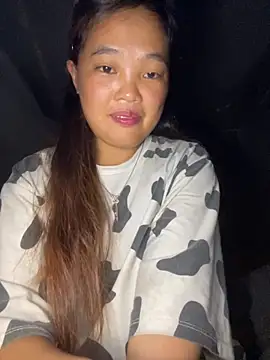 Snapshot of delwyn- chatting on 09.21.25 delwyn- online show from 09.21.25