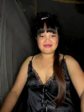 Snapshot of delwyn- chatting on 10.19.25 delwyn- online show from 10.19.25