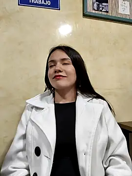 CHARLOTTE  05 online show from 09.17.25