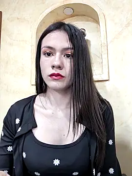 CHARLOTTE  05 online show from 09.23.25