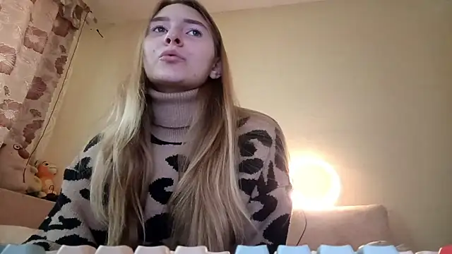 Nymera flare online show from 09.15.25