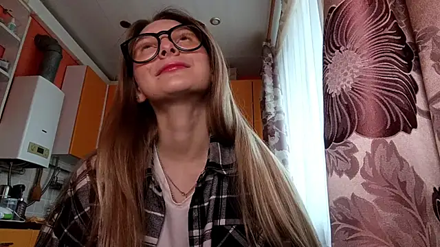 Nymera flare online show from 10.30.25