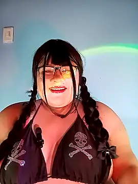 Snapshot of Nyaa_Coco chatting on 10.29.25 Nyaa Coco online show from 10.29.25