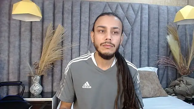 Snapshot of Boss_Domiinator chatting on 10.04.25 Boss Domiinator online show from 10.04.25