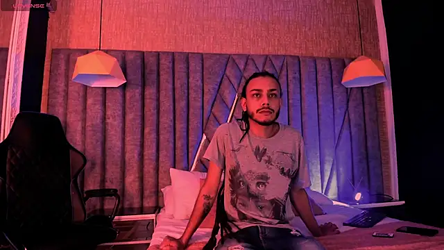 Snapshot of Boss_Domiinator chatting on 10.12.25 Boss Domiinator online show from 10.12.25