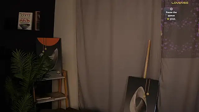 Snapshot of HollieCollelo chatting on 09.21.25 HollieCollelo online show from 09.21.25