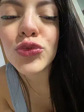 Snapshot of alilith chatting on 09.20.25 alilith online show from 09.20.25