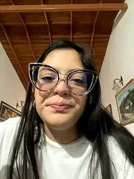 Snapshot of alilith chatting on 10.25.25 alilith online show from 10.25.25